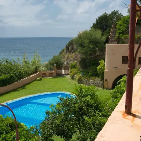 Mansion In Capo Vaticano By The Sea بيت للعطل